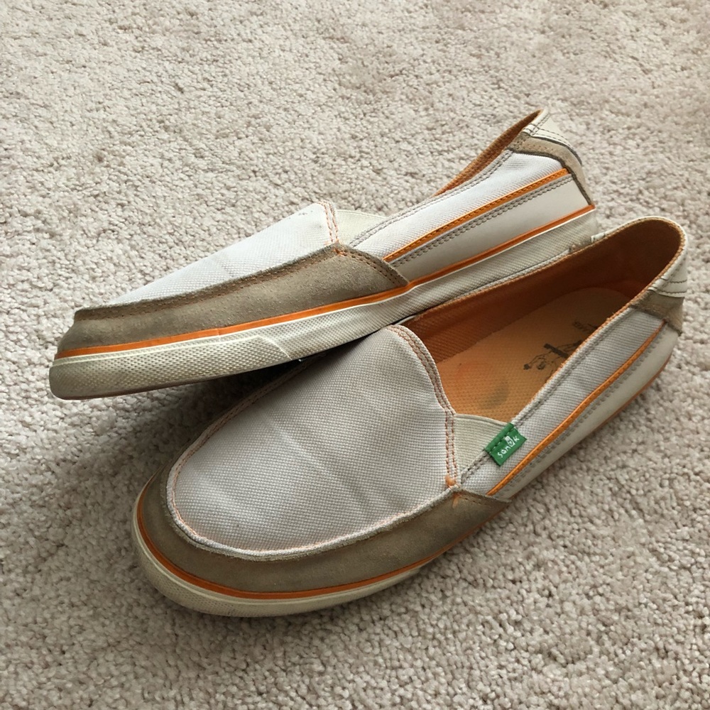 Sanuk shoes